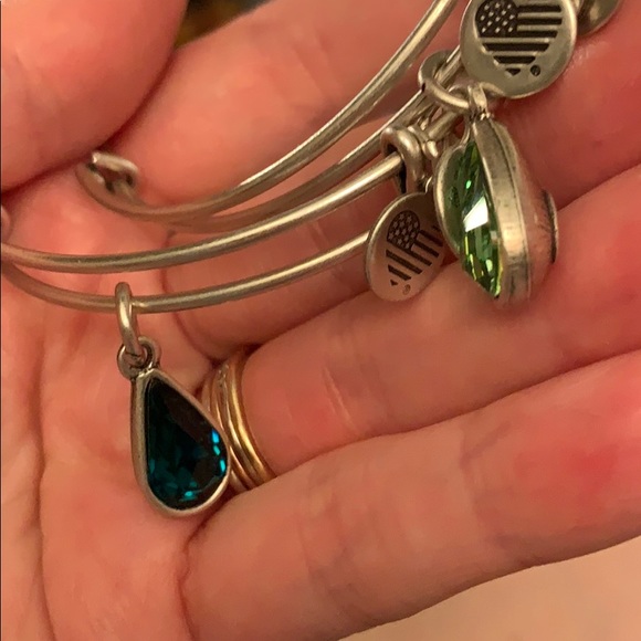 Alex and Ani set 2 Swarovski green crystals silver - Picture 3 of 6
